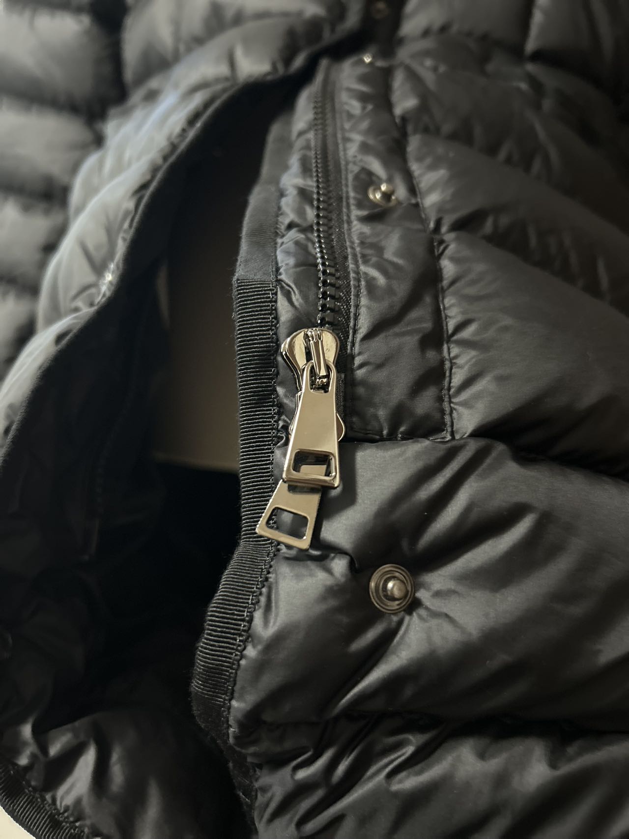 C00703 MONCLER Hirma イルマ 新品未使用