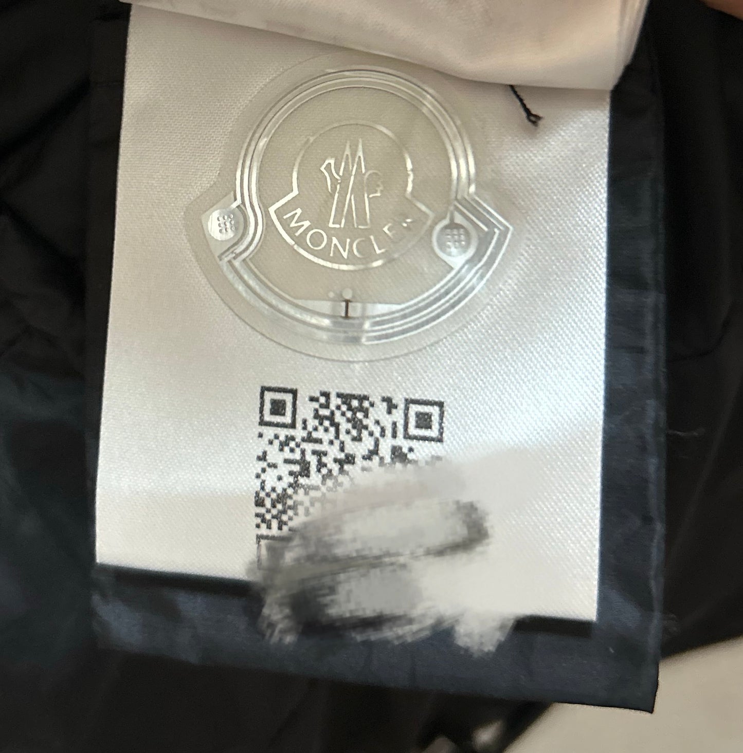 C00702 MONCLER Hirmafur シアリングムートンファー