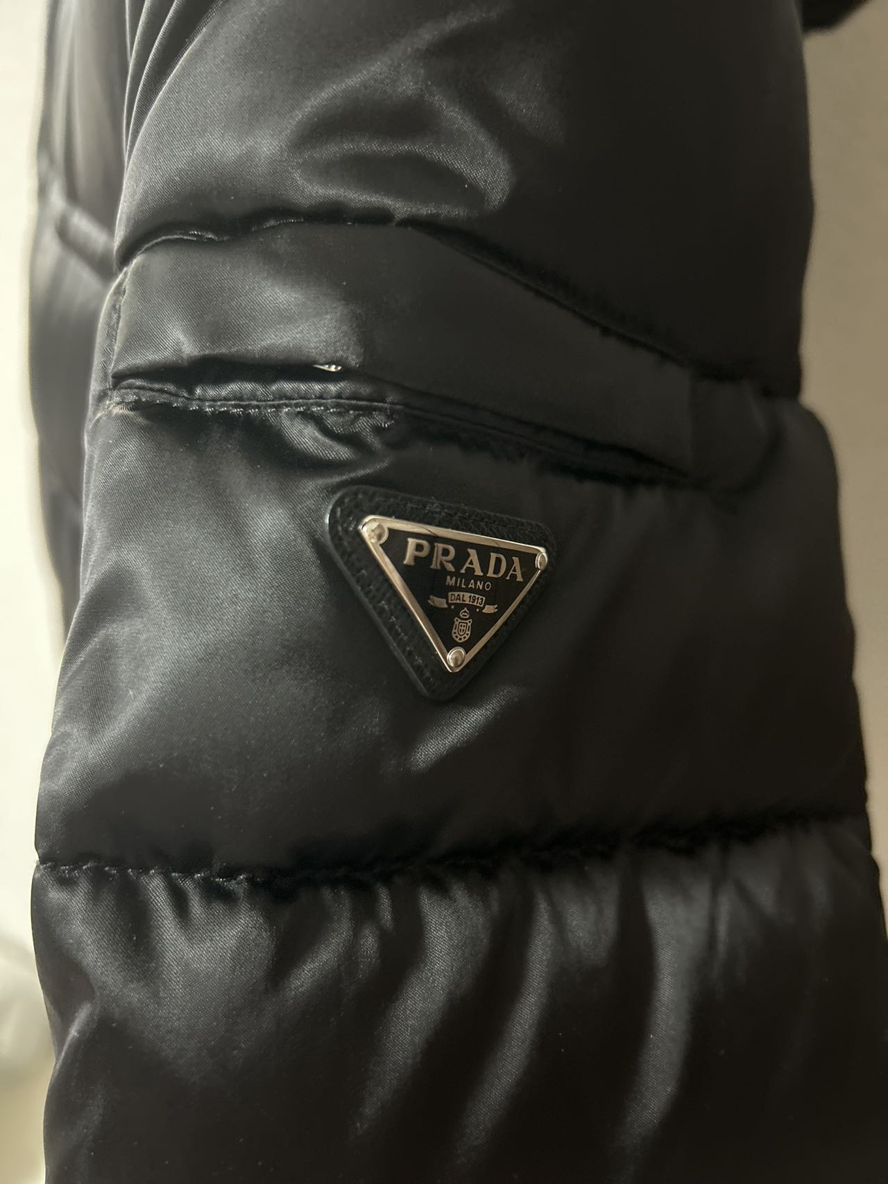 C00503 PRADA Nero レディースダウン 新品未使用 タグ無し