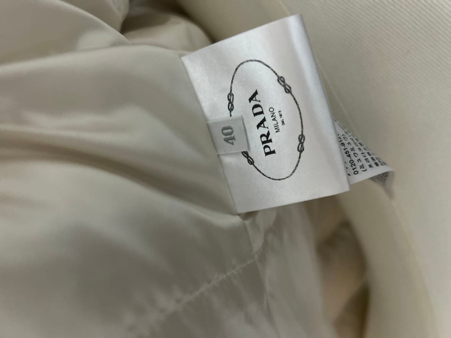 C00503 PRADA Nero レディースダウン 新品未使用 タグ無し