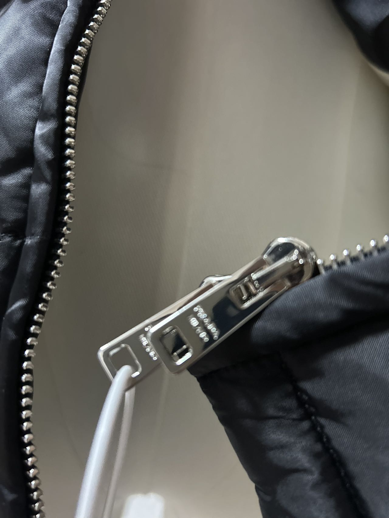 C00503 PRADA Nero レディースダウン 新品未使用 タグ無し