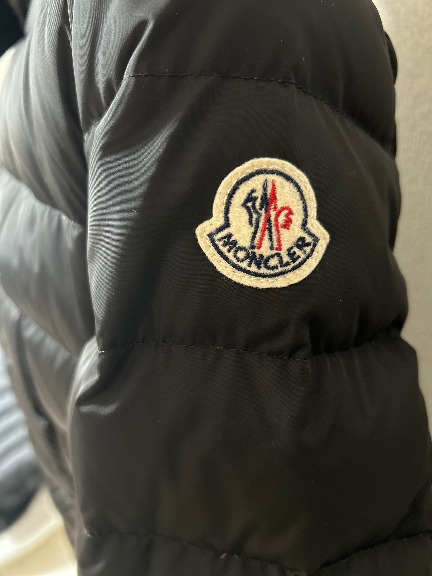 C00202   MONCLER 黒 ダウン　フラメッテ　サイズ1